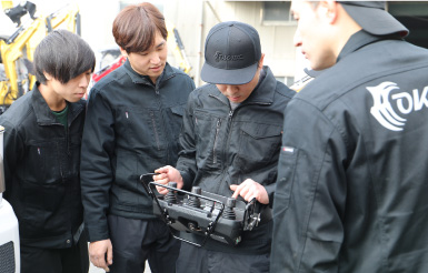 生産予定アタッチメントのスケジューリング・製作予定製品の部材チェック・出荷予定製品の検査